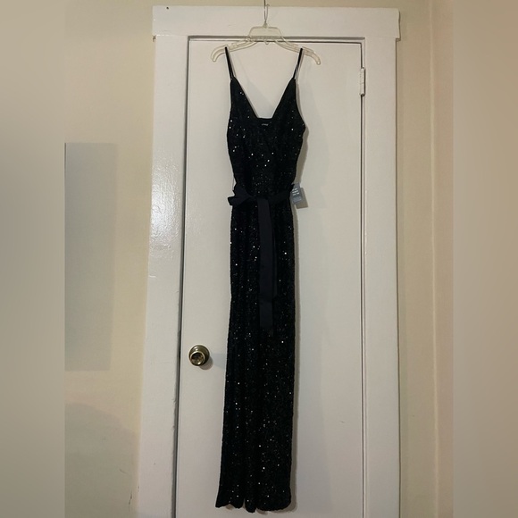 EXPRESS Sequin V-Neck Tie Waist Wide Leg Jumpsuit size Small NWT - Picture 4 of 13
